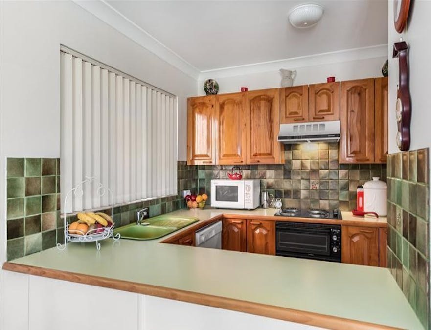 5/2 Sheila Street, Batehaven, NSW, 2536 - Image 5