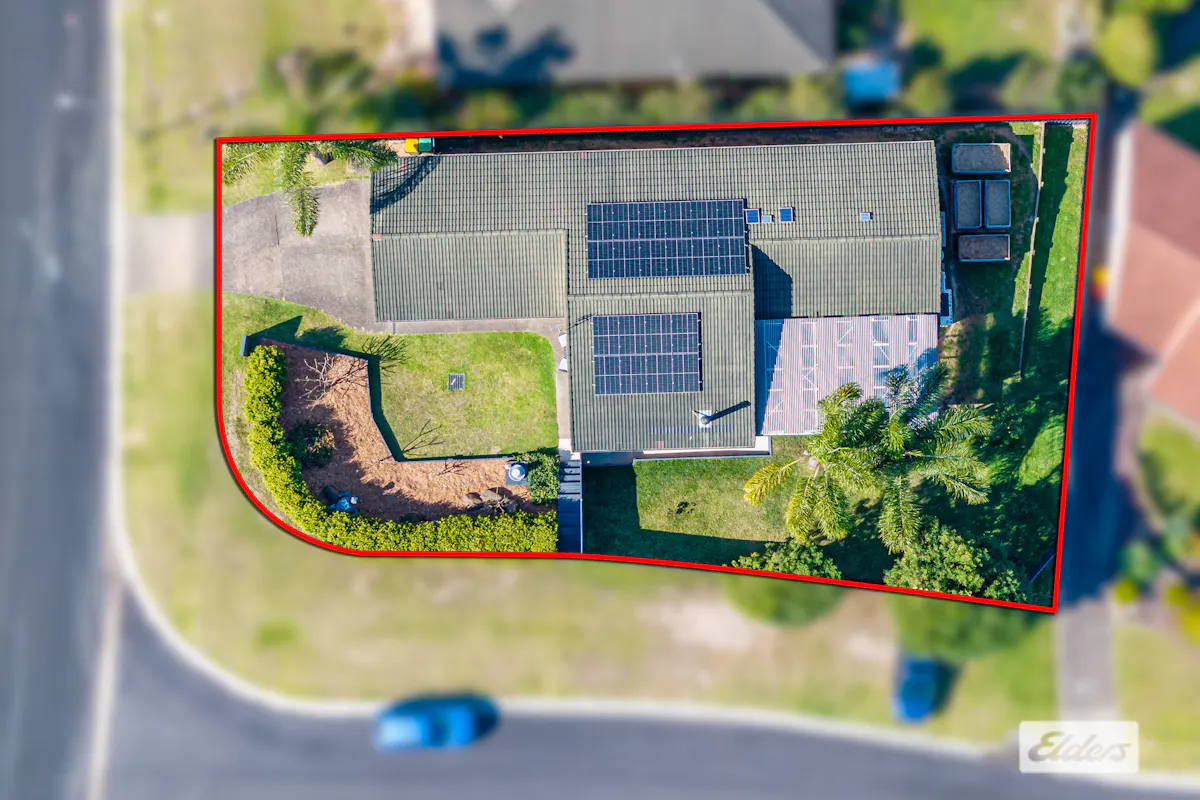 52 Thomas Mitchell Crescent — photo 4 of 30