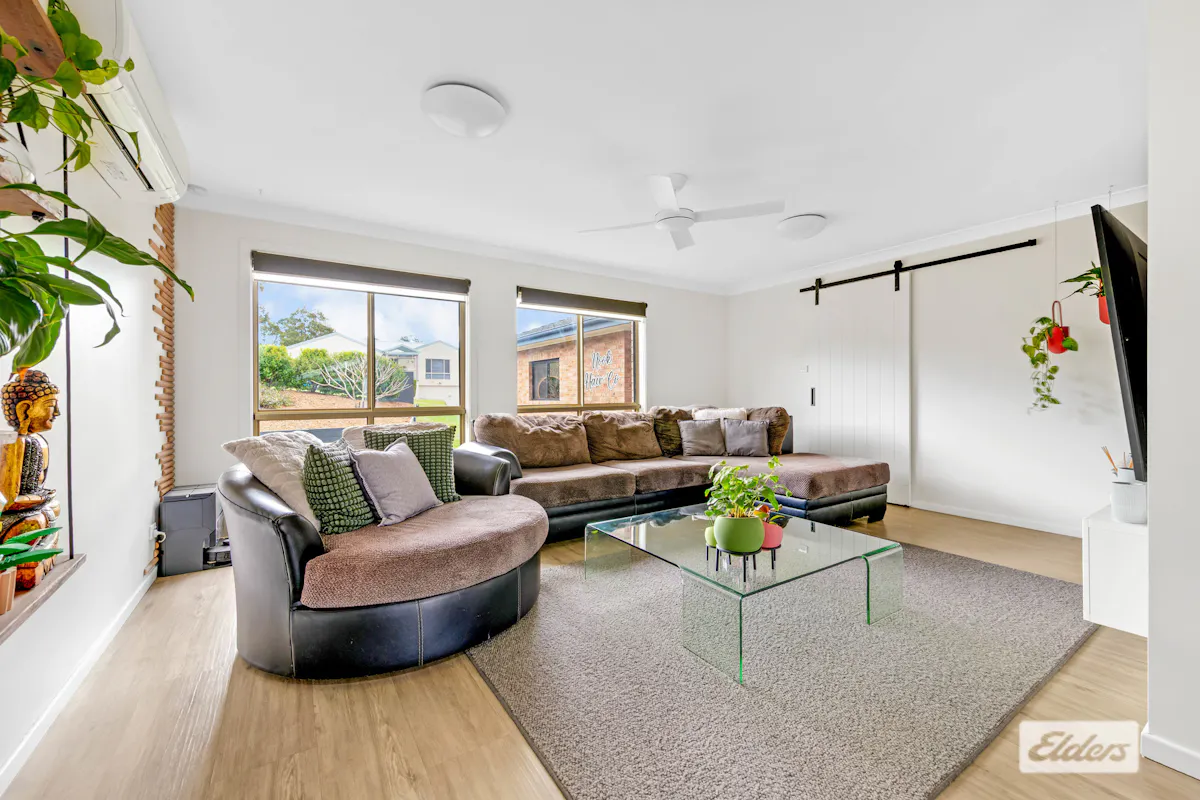 52 Thomas Mitchell Crescent — photo 6 of 30