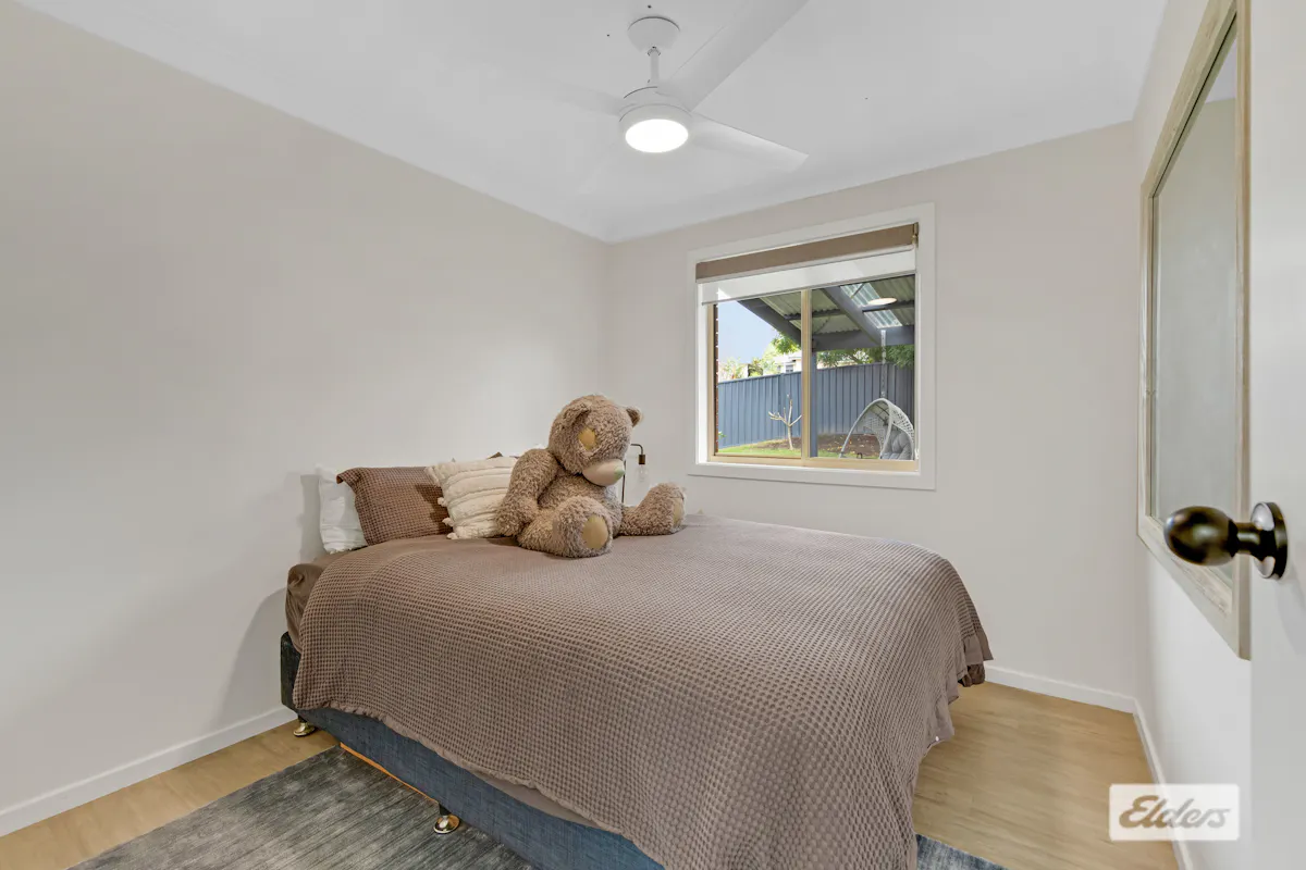 52 Thomas Mitchell Crescent — photo 24 of 30
