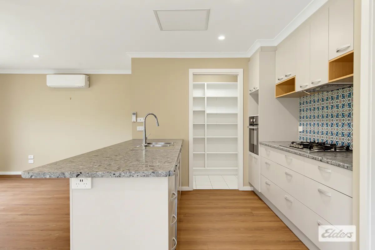 21 Freycinet Drive — photo 3 of 30