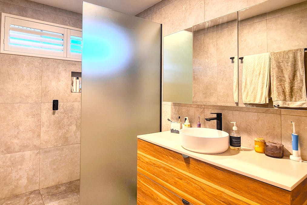 10 Boldon Close, Charlestown, NSW, 2290 - Image 3