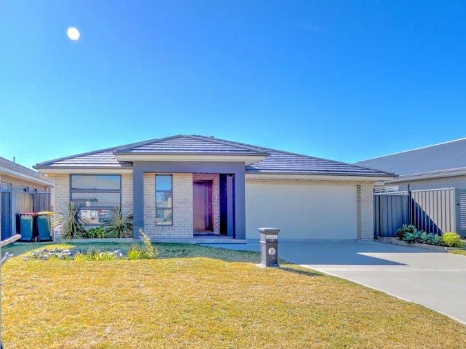 15 Foxtail Street, Fern Bay, NSW, 2295