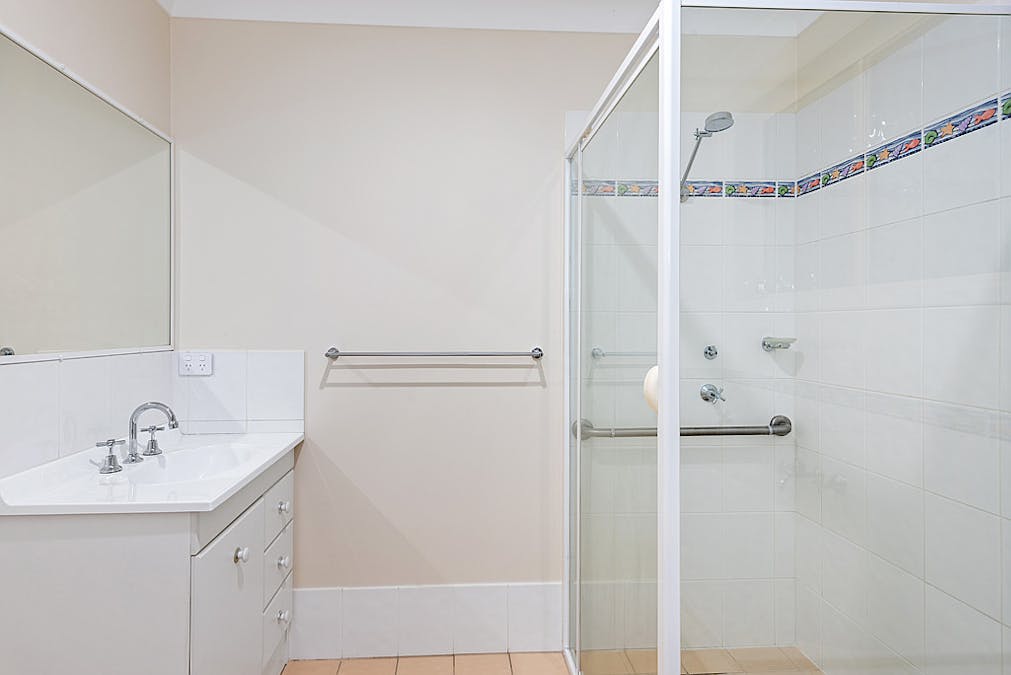 25 Murphy Circuit, Ashtonfield, NSW, 2323 - Image 9
