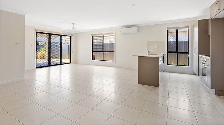 137 Dune Drive, Fern Bay, NSW, 2295