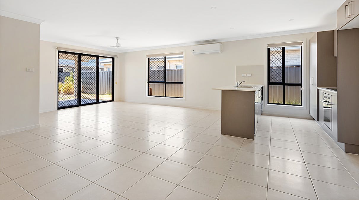 137 Dune Drive, Fern Bay, NSW, 2295 - Image 1