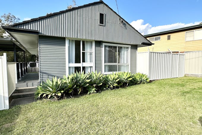 23 Victoria Street, Windermere Park, NSW, 2264 - Image 1