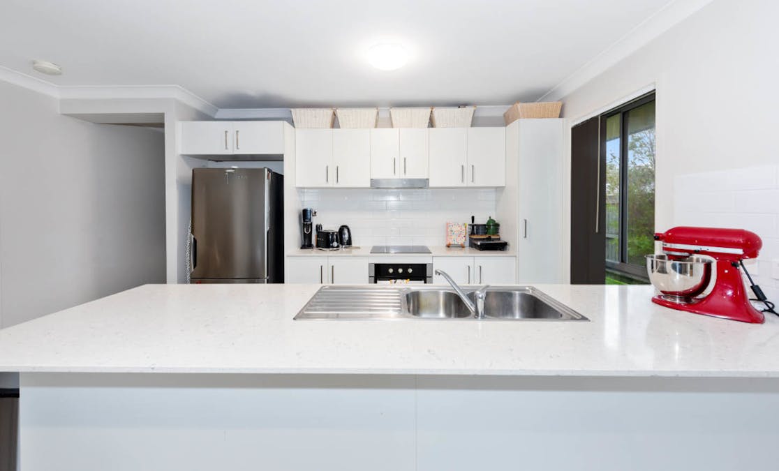 13 Apple Street, Fern Bay, NSW, 2295 - Image 5