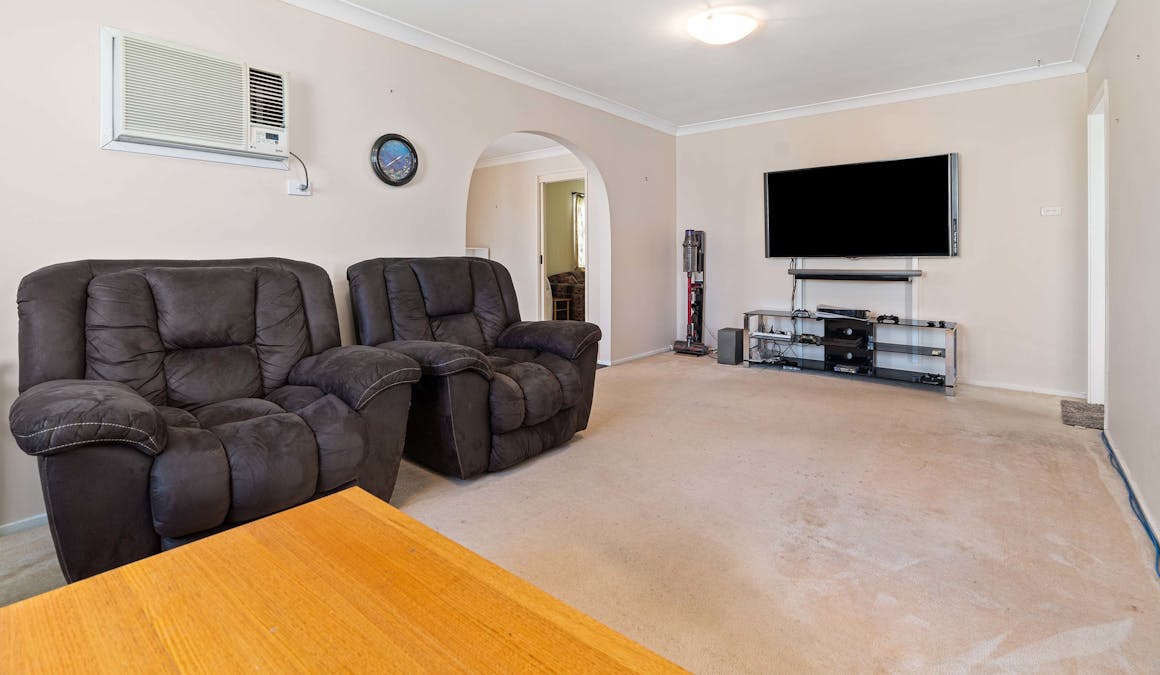 28 Ibis Parade, Woodberry, NSW, 2322 - Image 4