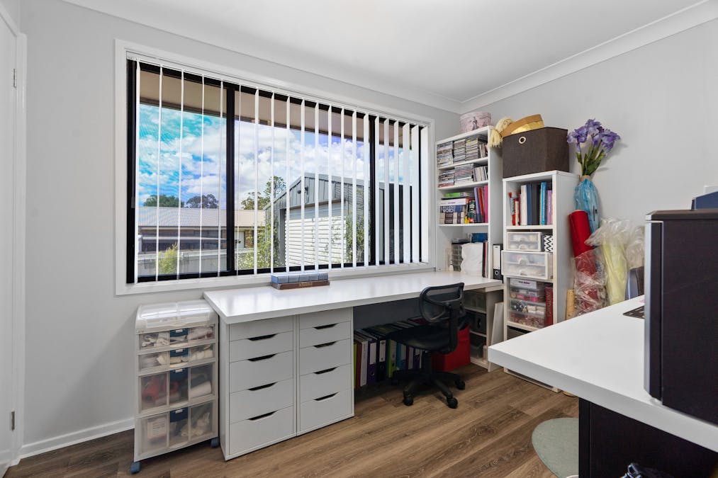 6 Barlow Close, Thornton, NSW, 2322 - Image 11