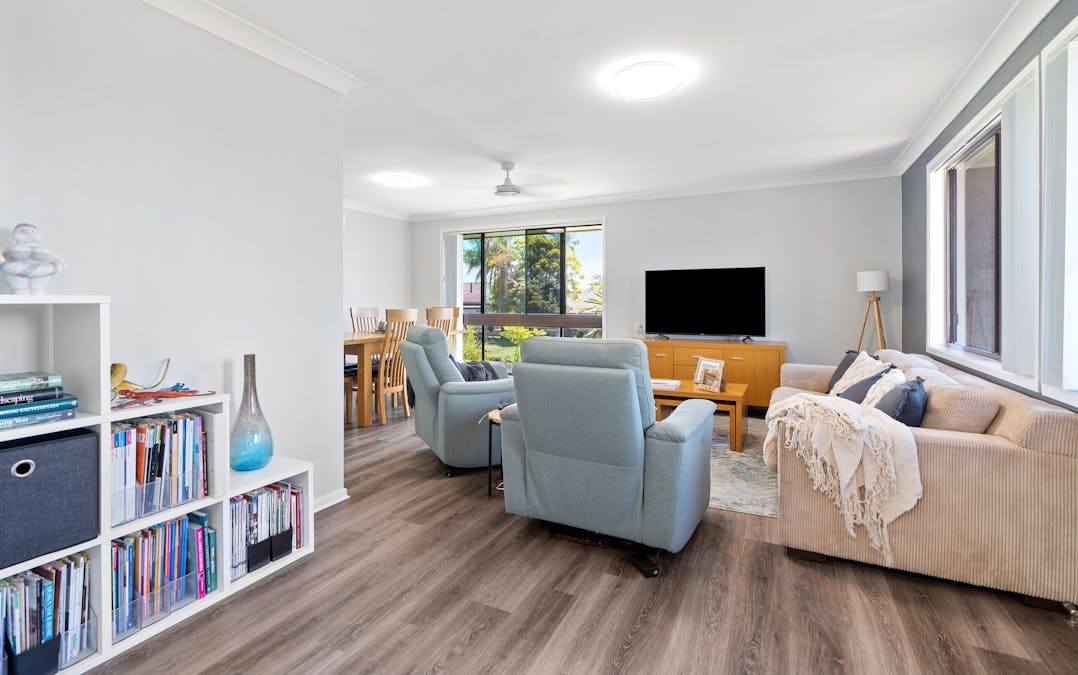 6 Barlow Close, Thornton, NSW, 2322 - Image 4
