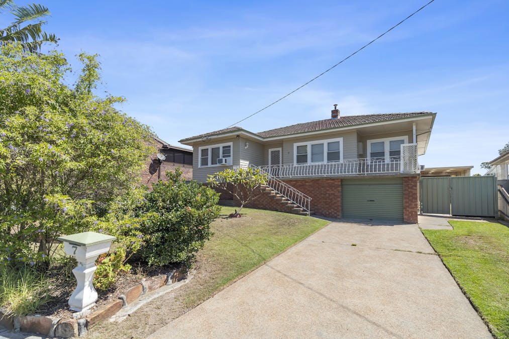 7 Christie Road, Tarro, NSW, 2322 - Image 2