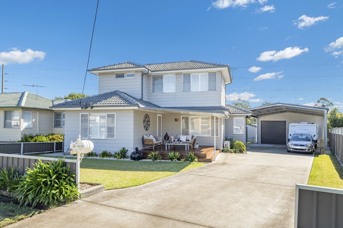 34 Curlew Crescent, Woodberry, NSW, 2322 - Image 1
