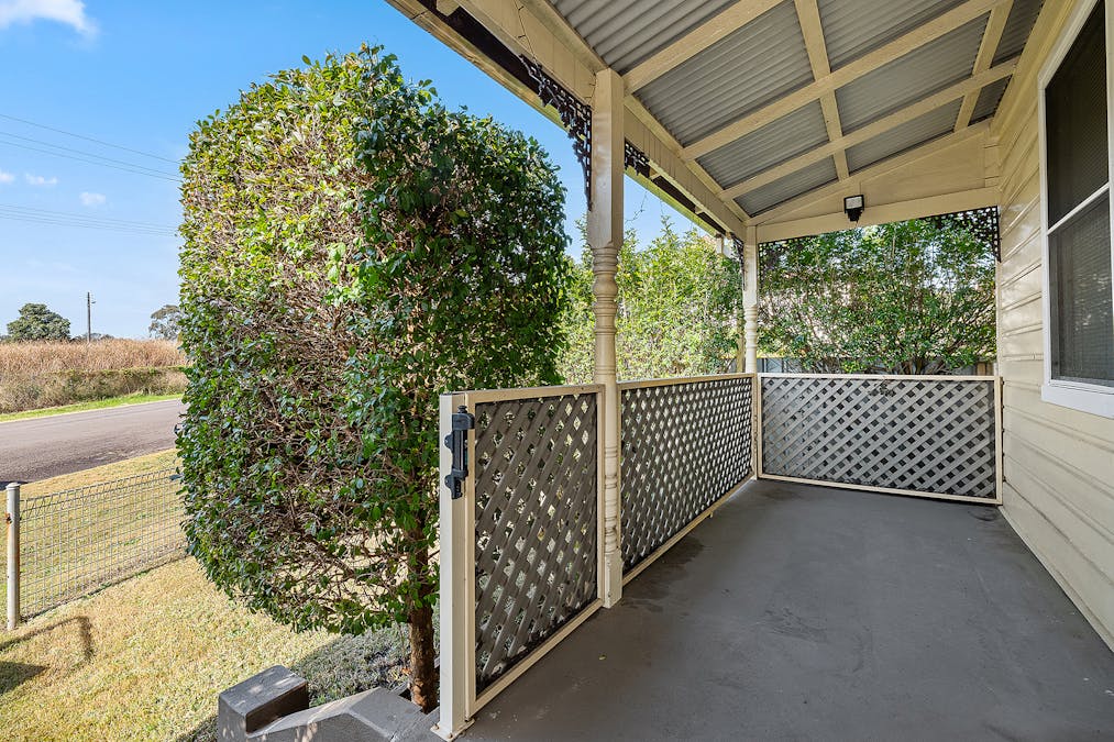 52 Elizabeth Street, Telarah, NSW, 2320 - Image 3