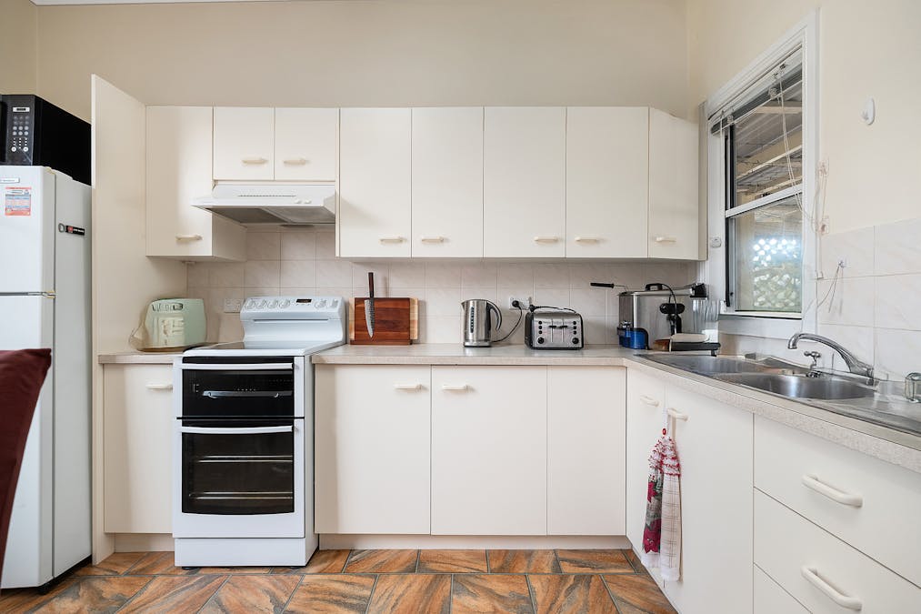 52 Elizabeth Street, Telarah, NSW, 2320 - Image 5