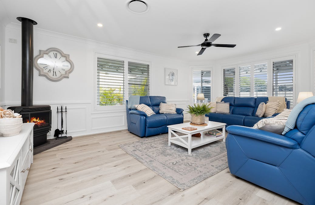 6 Peppertree Circuit, Aberglasslyn, NSW, 2320 - Image 13