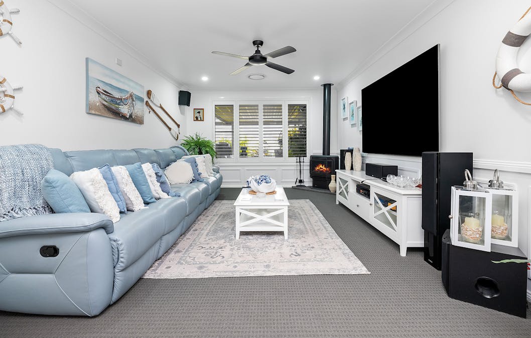 6 Peppertree Circuit, Aberglasslyn, NSW, 2320 - Image 6