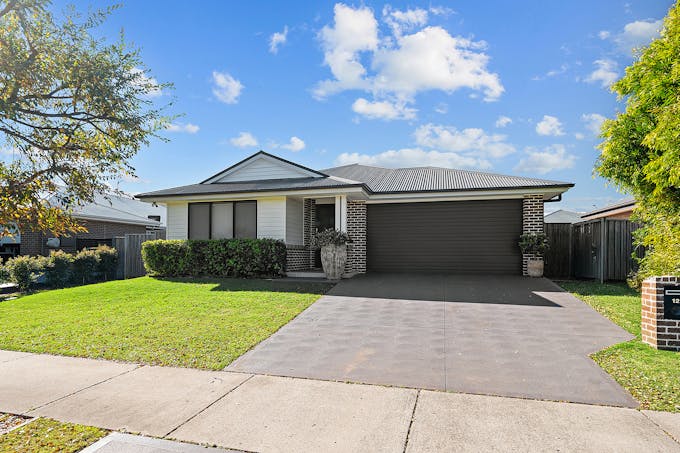 127 Billabong Parade, Chisholm, NSW, 2322 - Image 1