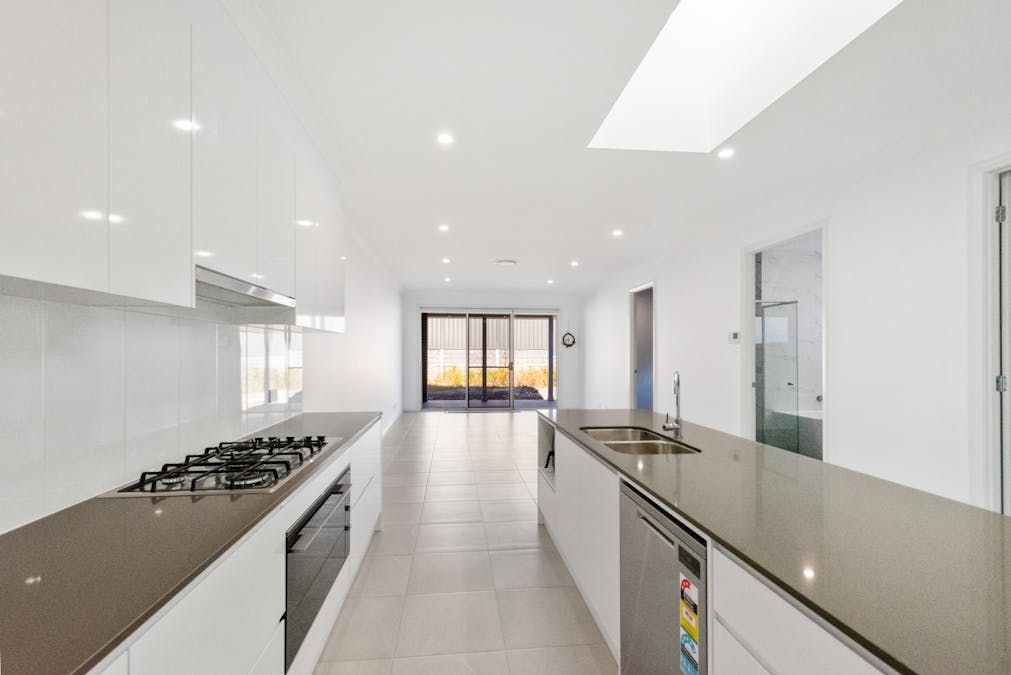 14 Getty Street, Thornton, NSW, 2322 - Image 1