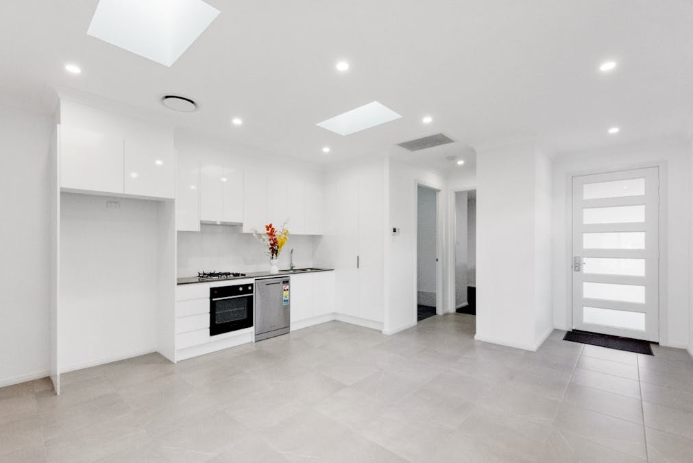 1/14 Getty Street, Thornton, NSW, 2322 - Image 2