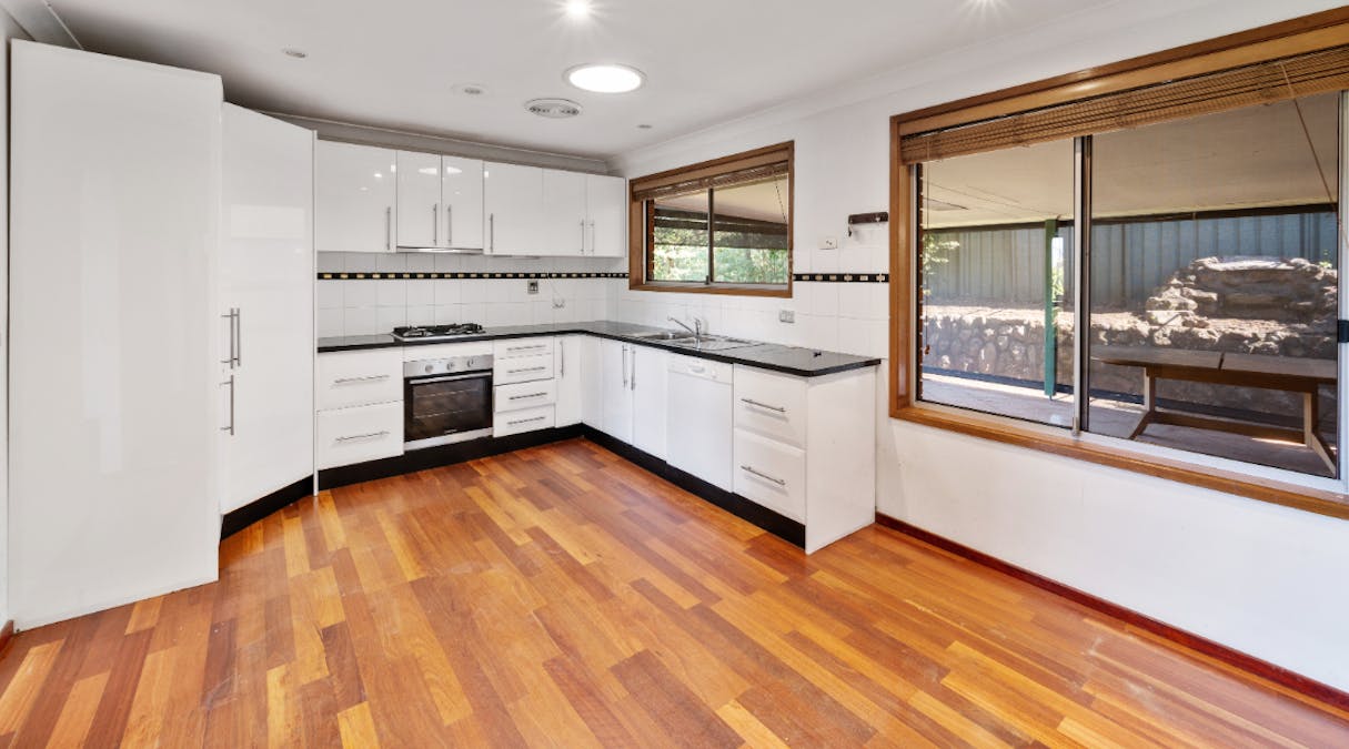 6 Brigantine Street, Rutherford, NSW, 2320 - Image 2