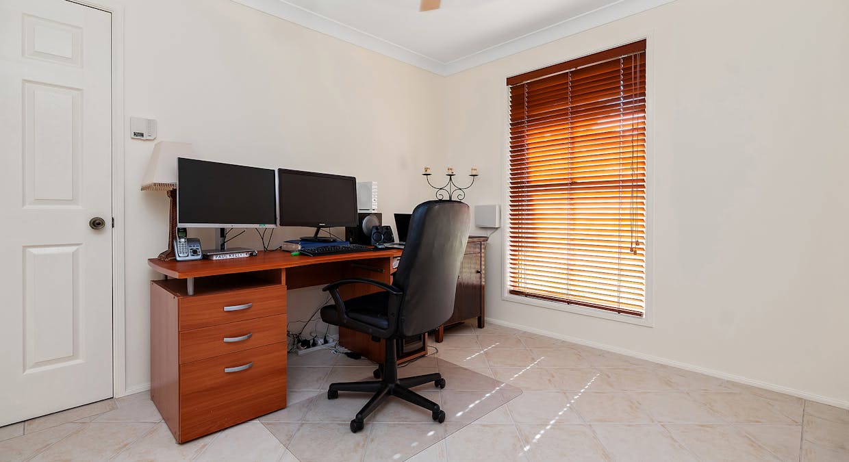 27 Ballydoyle Drive, Ashtonfield, NSW, 2323 - Image 13