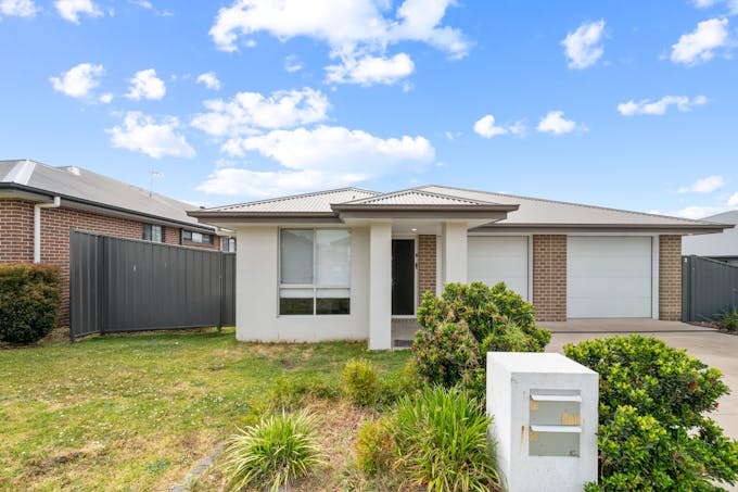 1/11 Nairn Avenue, Heddon Greta, NSW, 2321 - Image 1