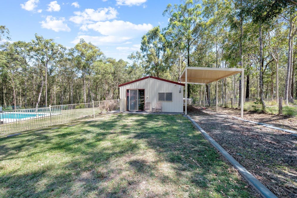 52 Barrington Grove, Thornton, NSW, 2322 - Image 12
