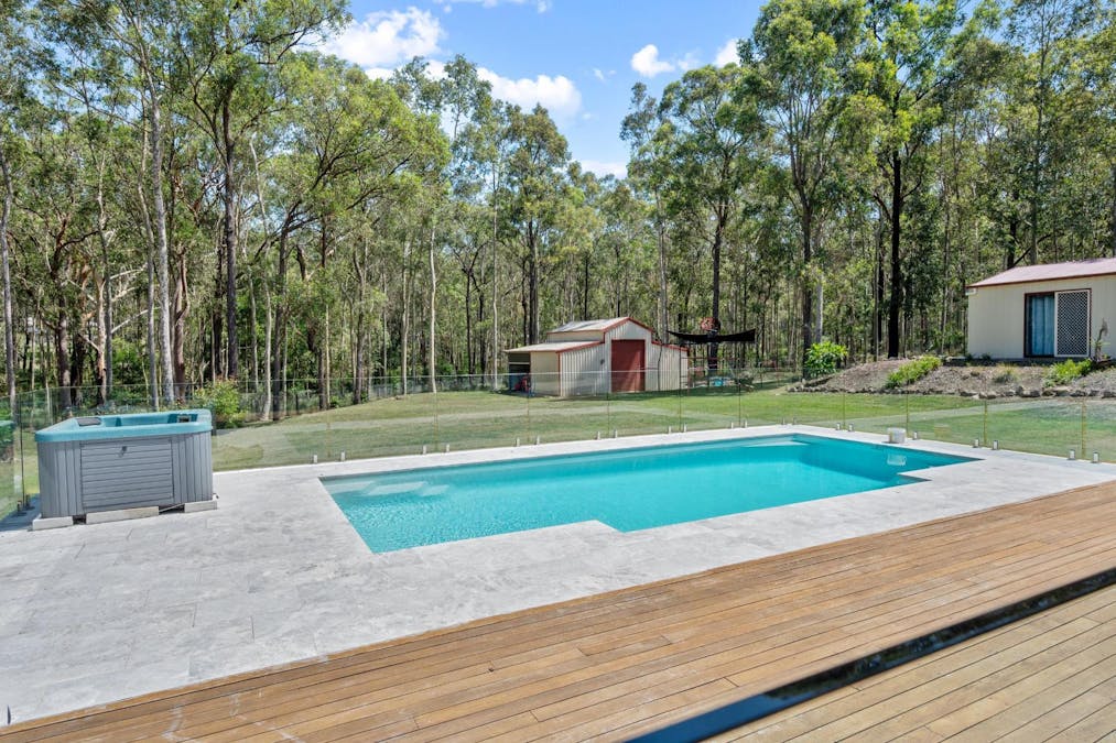 52 Barrington Grove, Thornton, NSW, 2322 - Image 15