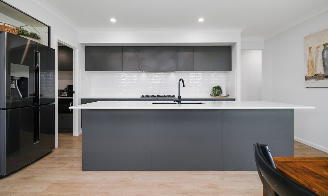 8  Carter Street, North Rothbury, NSW, 2335 - Image 2