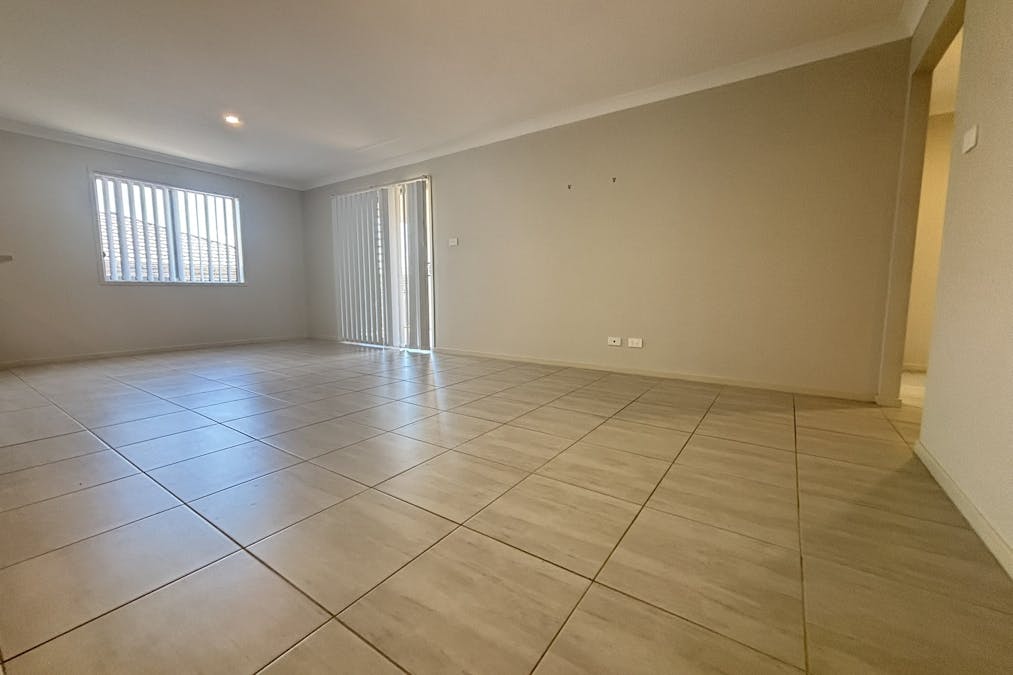 17 Slate Street, Gillieston Heights, NSW, 2321 - Image 4