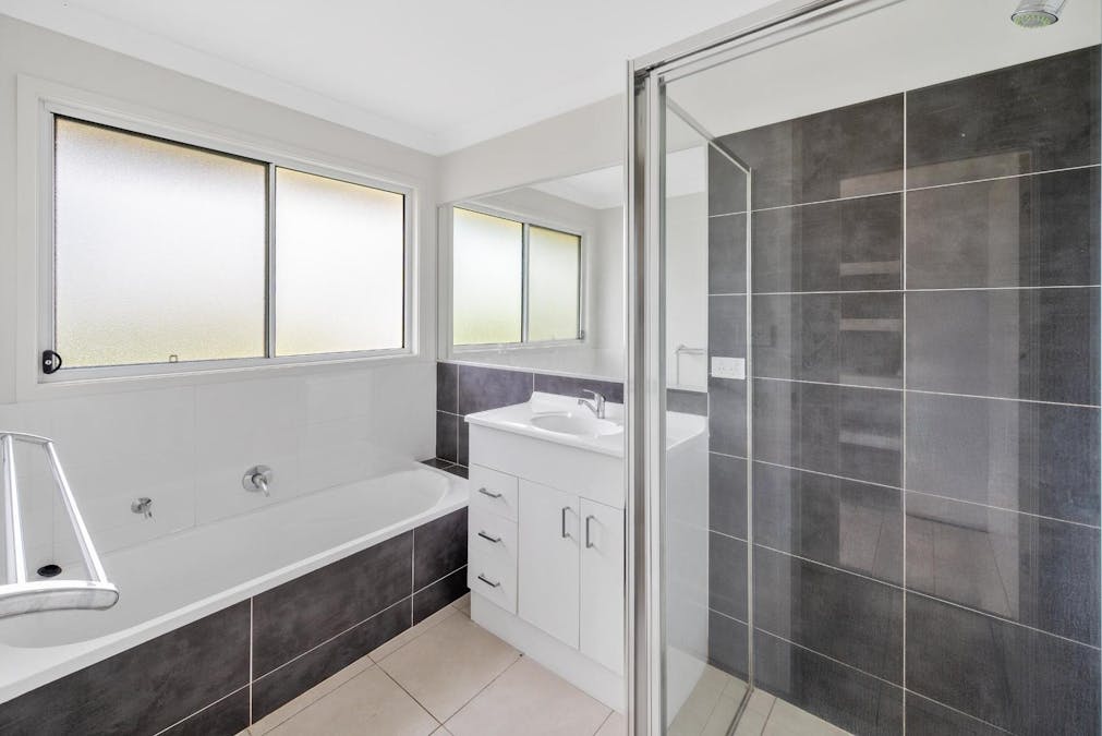 11 Yarborough Road, Cameron Park, NSW, 2285 - Image 6