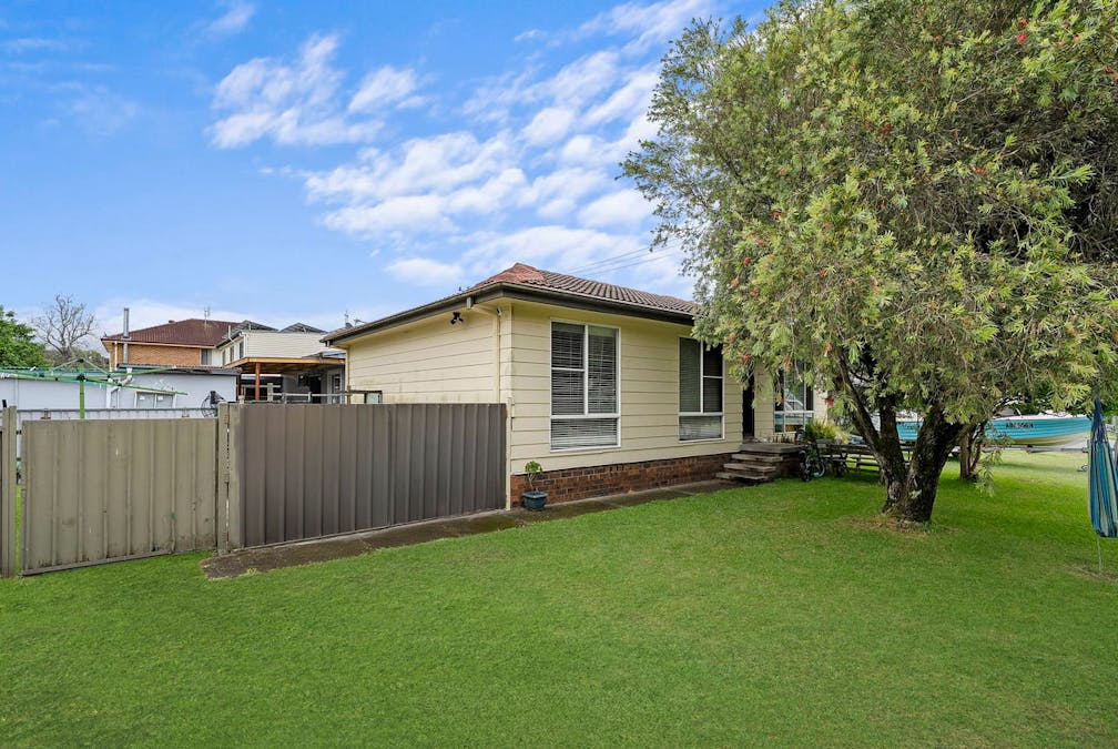 2 Awaba Street, Fassifern, NSW, 2283 - Image 1