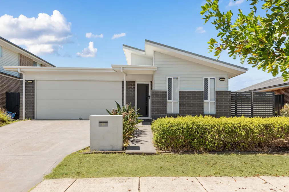 35 Norfolk Street, Fern Bay, NSW, 2295 - Image 1
