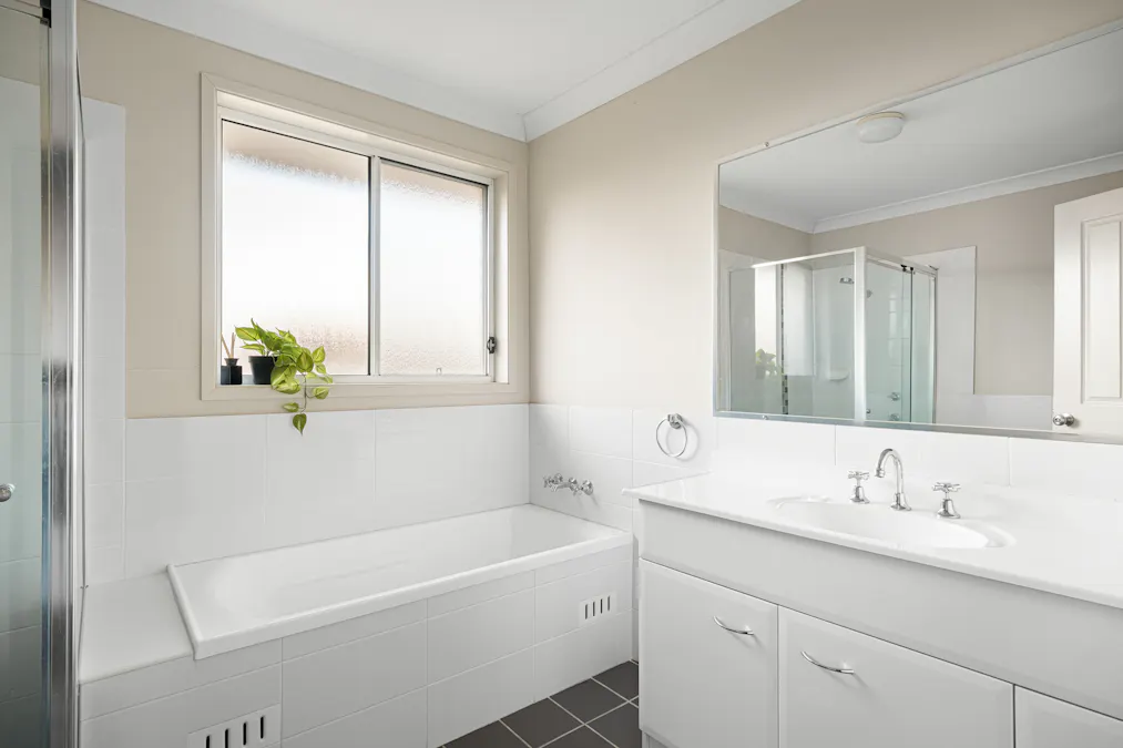 72 Birch Grove, Aberglasslyn, NSW, 2320 - Image 12