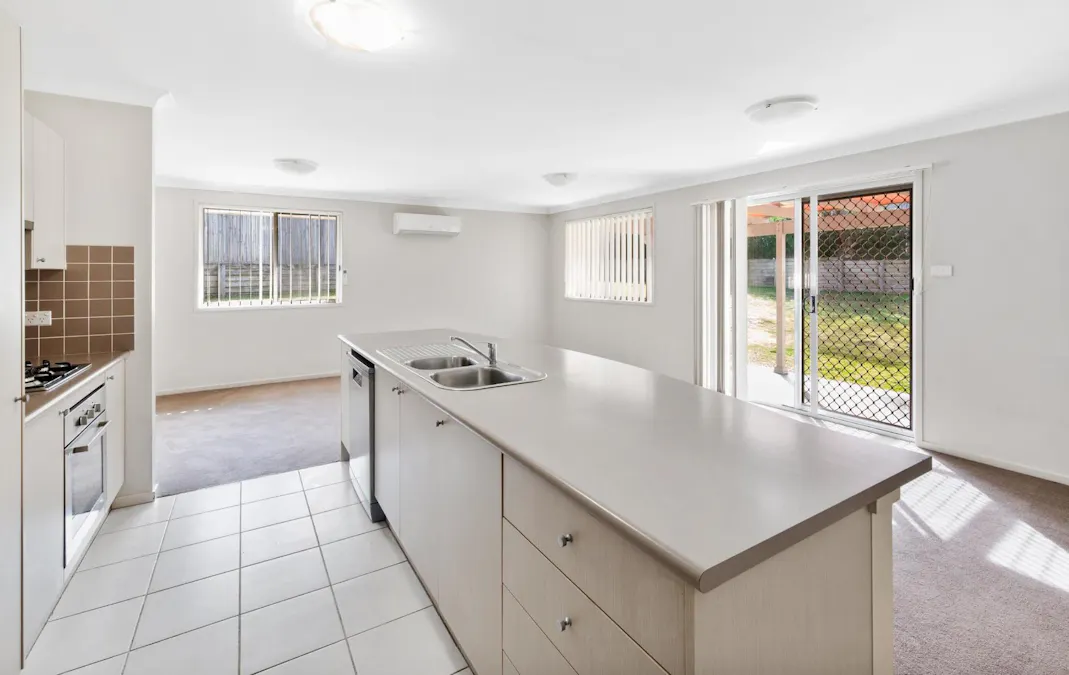 72 Birch Grove, Aberglasslyn, NSW, 2320 - Image 4