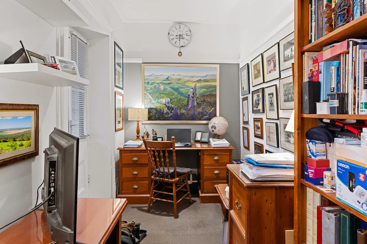 124 Swan Street — photo 8 of 21