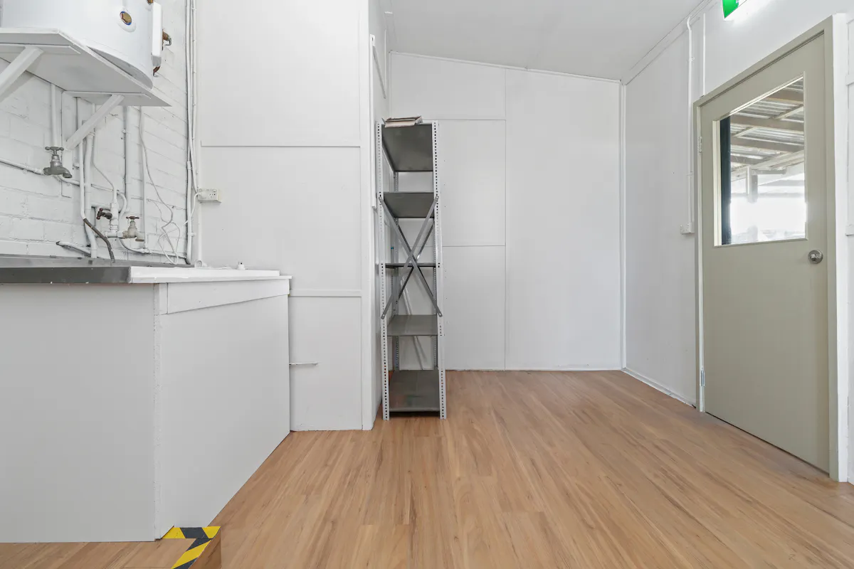 7 Railway Avenue — photo 14 of 23