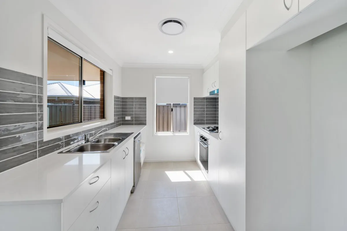2/13 Boland Road — photo 4 of 11