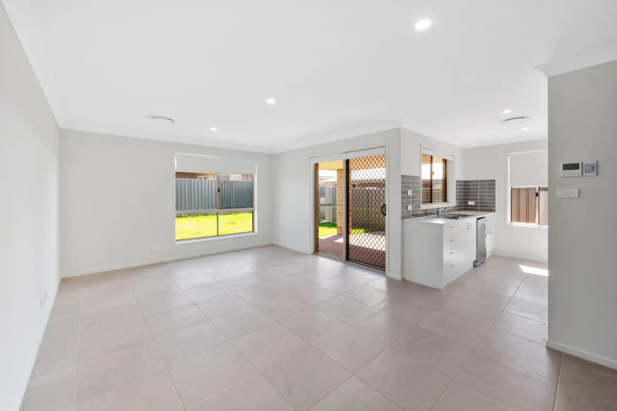 2/13 Boland Road — photo 2 of 11