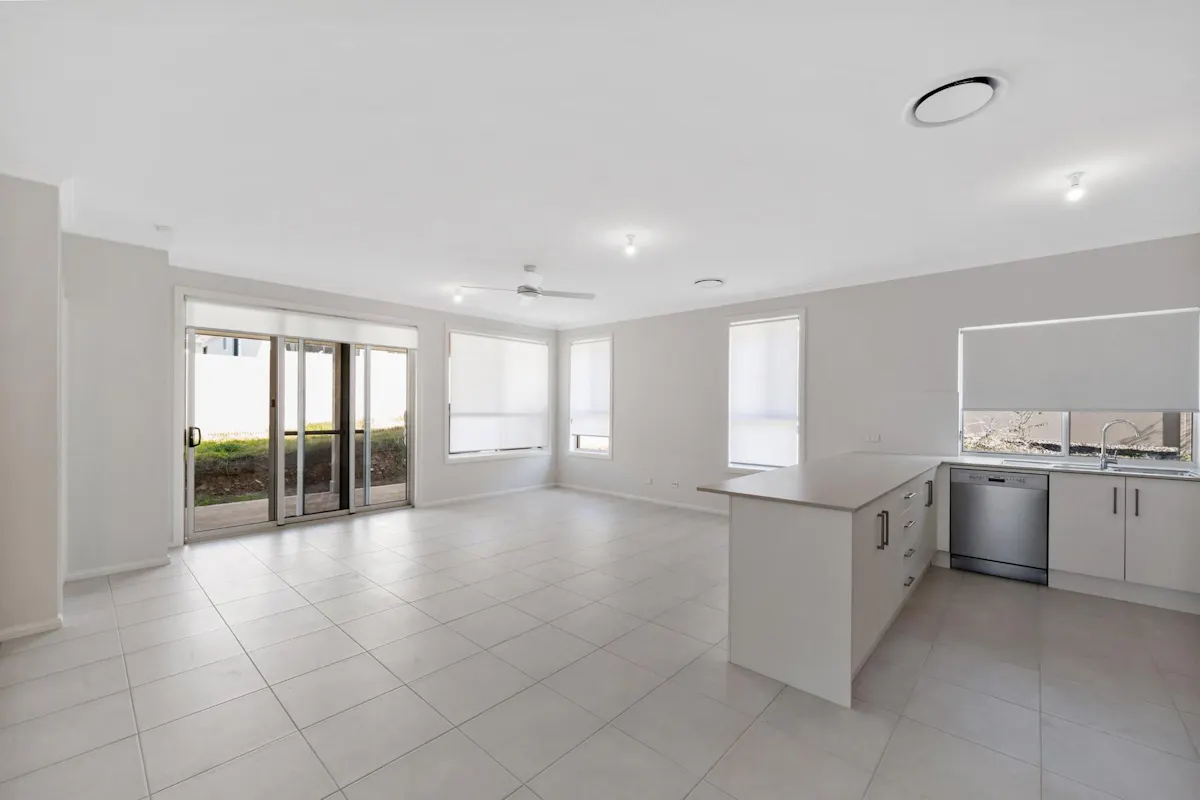 16 Kelso Street — photo 3 of 13