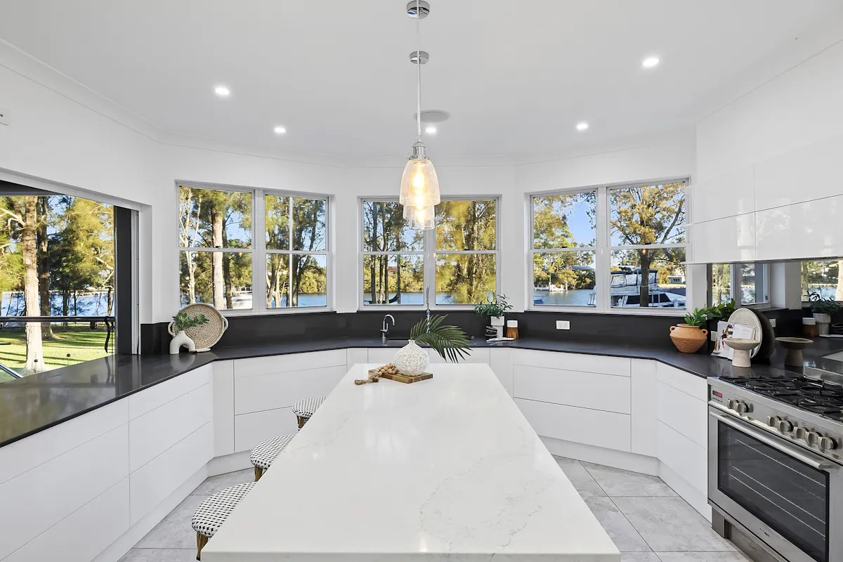262 Dora Street — photo 6 of 21