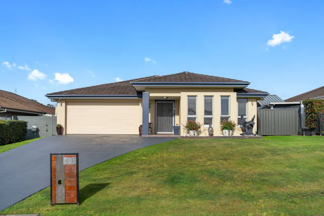 109 Aberglasslyn Road — photo from Elders Real Estate Hunter Valley