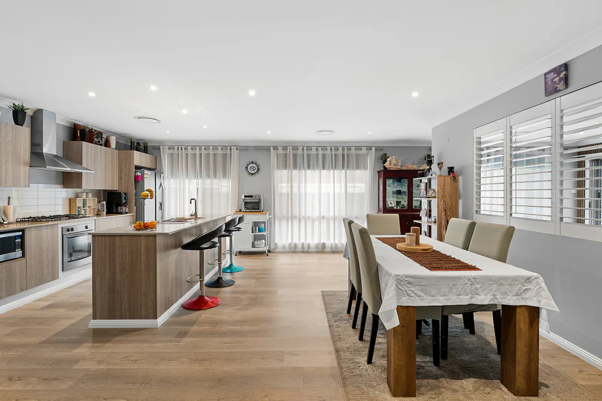109 Aberglasslyn Road — photo 7 of 16