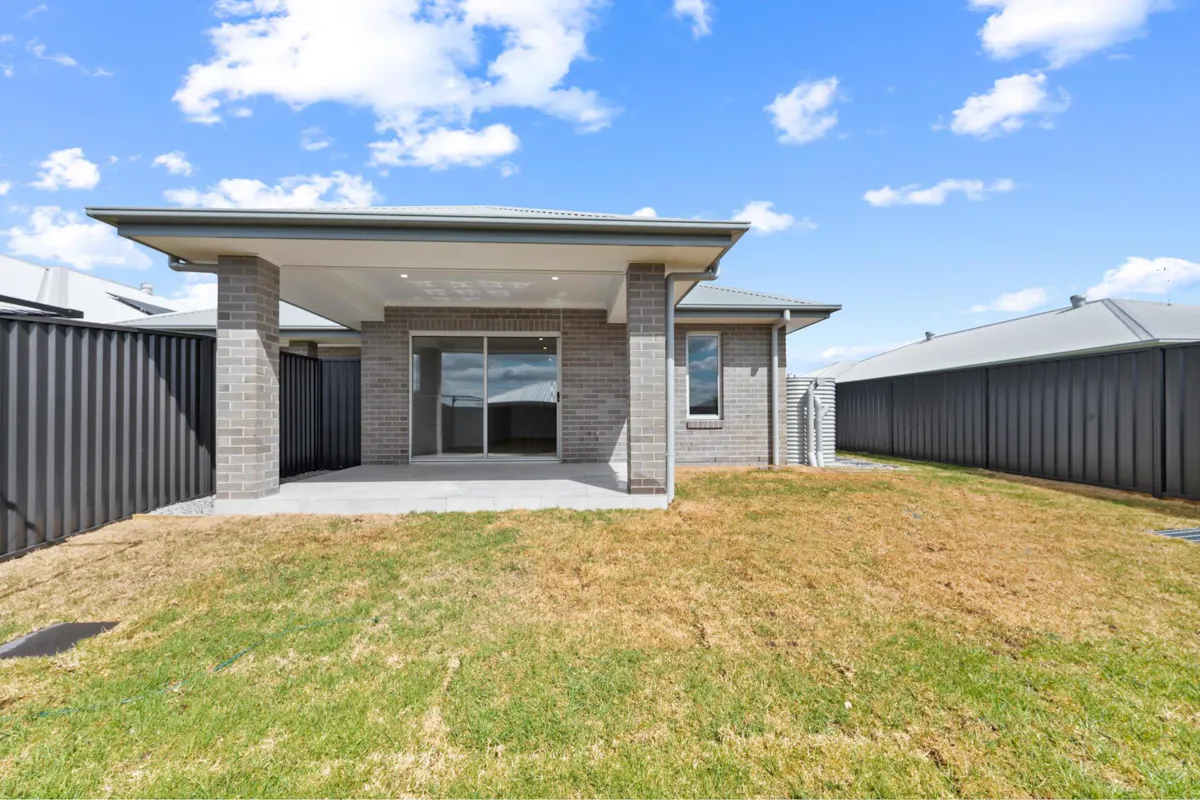 1/7 Barnbougle Street — photo 11 of 12