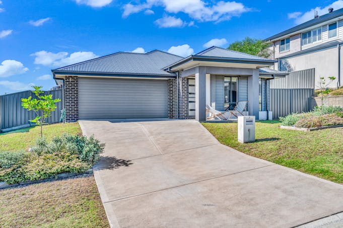 7 Canter Close, Rutherford, NSW, 2320 - Image 1