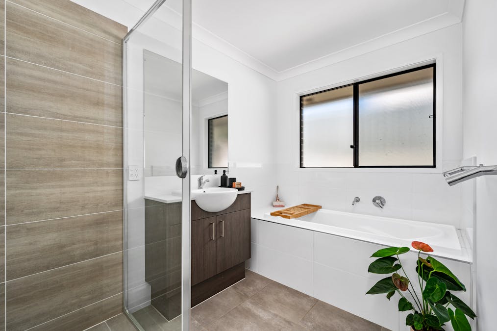 7 Canter Close, Rutherford, NSW, 2320 - Image 10