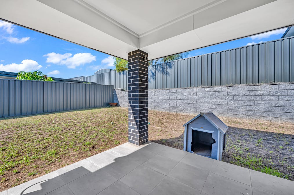 7 Canter Close, Rutherford, NSW, 2320 - Image 12