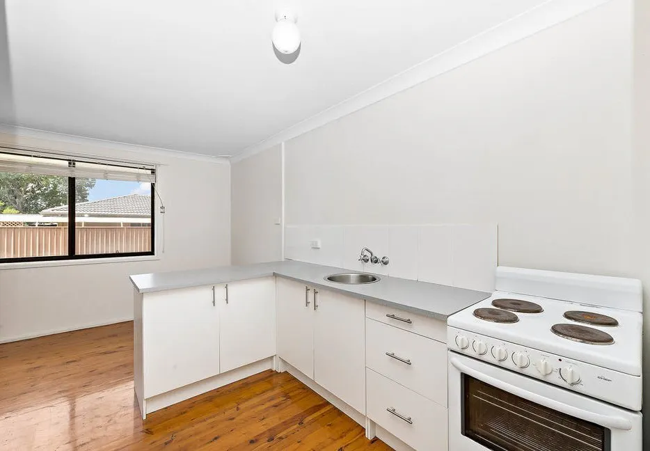 3/31 Maitland Street — photo 2 of 6