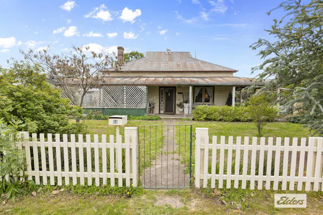 68 Urana Street — photo from Elders Real Estate Wagga Wagga Residential & Lifestyle